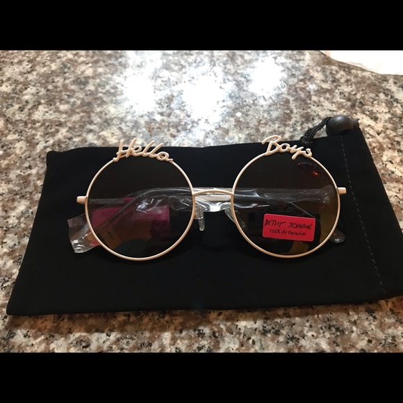 Betsey Johnson Accessories - Betsey Johnson Hello Boys Sunglasses